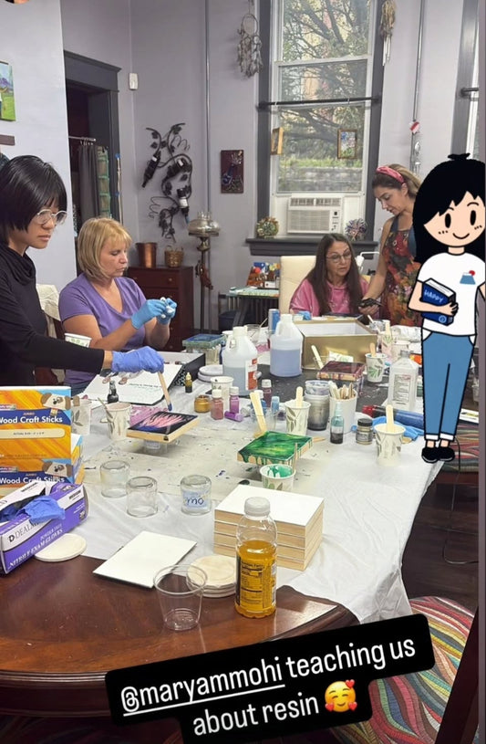 Beginner-friendly and advanced watercolor lessons available virtually or face-to-face with a skilled watercolor instructor